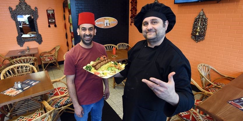 آنترانیک کاناجیان (راست) همراه زکریا مقداد ژانویه امسال رستوران خود را در اسکابرو باز کردند